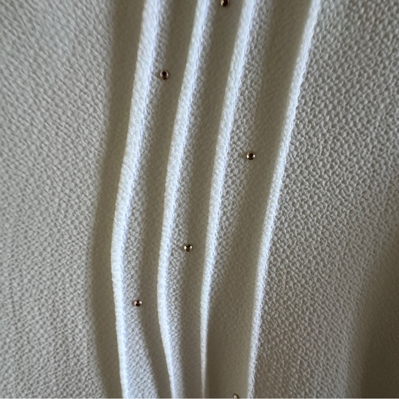 Chiffon tunic, long sleeves, pin tuck front. Size L. - Picture 4 of 5